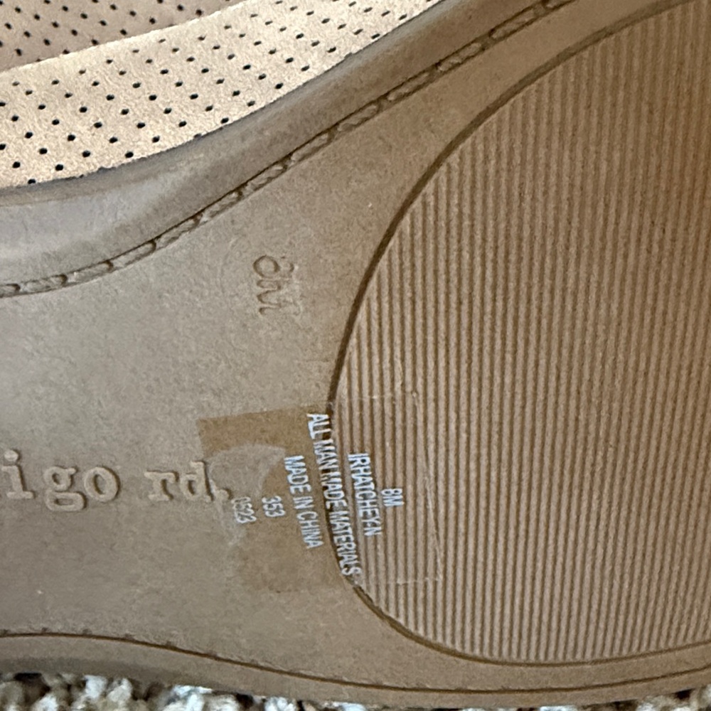Indigo Brown Perforated Mules Brushed Suede NWT size 8 - Picture 3 of 14